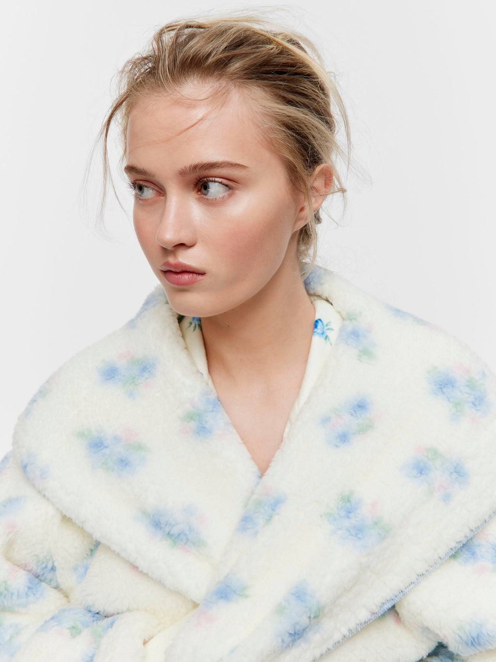 Ditsy Floral Fleece Shrug Gown