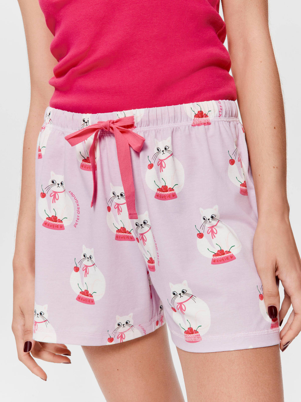 Cherry Cat Mid Short